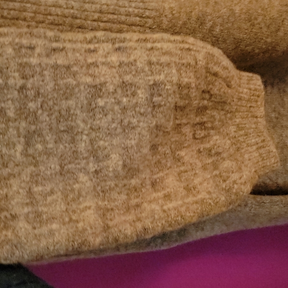 Cozy Sweater Fall/Winter - Picture 6 of 9